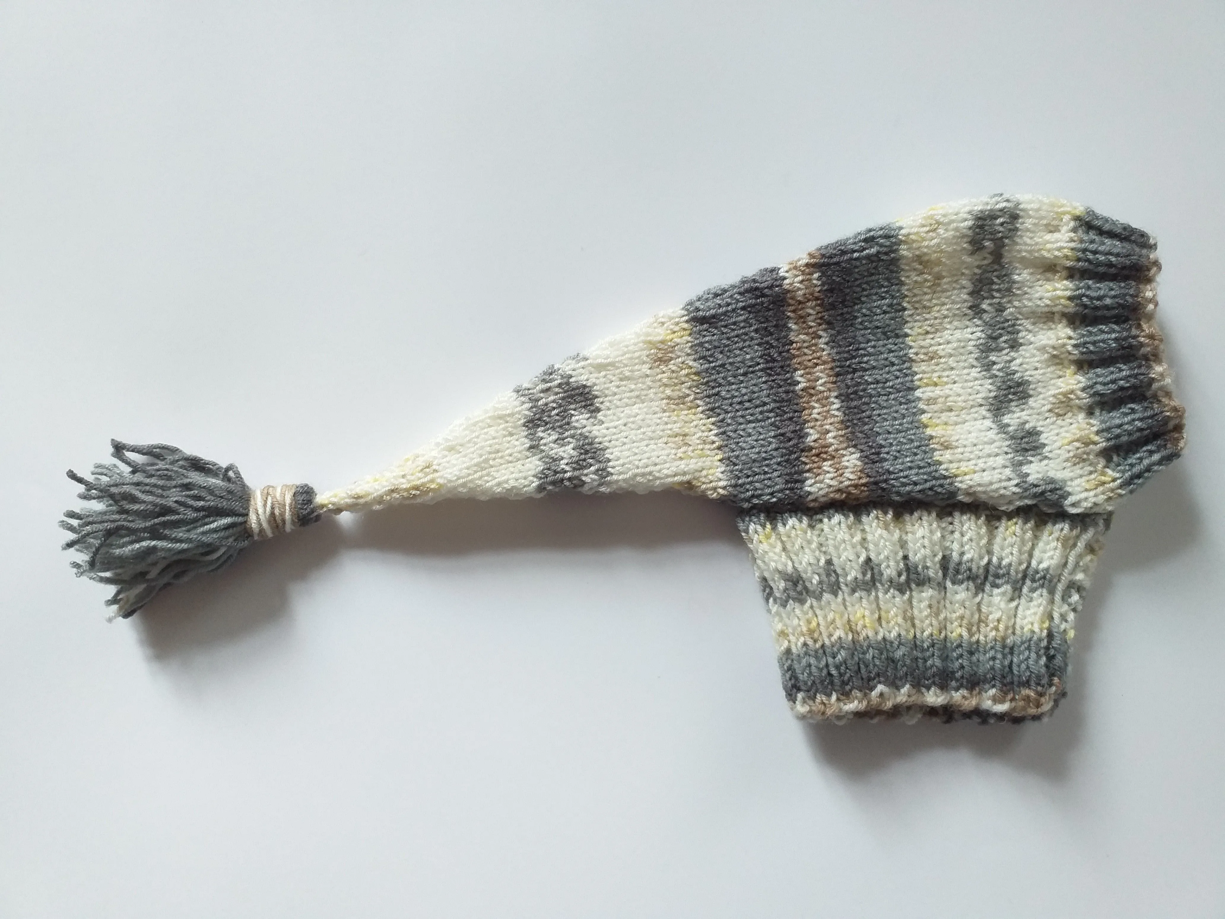 Knitted hat for dachshund or small dog, warm knitted hat for dog, Dog Christmas Hat, Santa Dog Hat, Elf Dog Outfit, doxie clothes hat