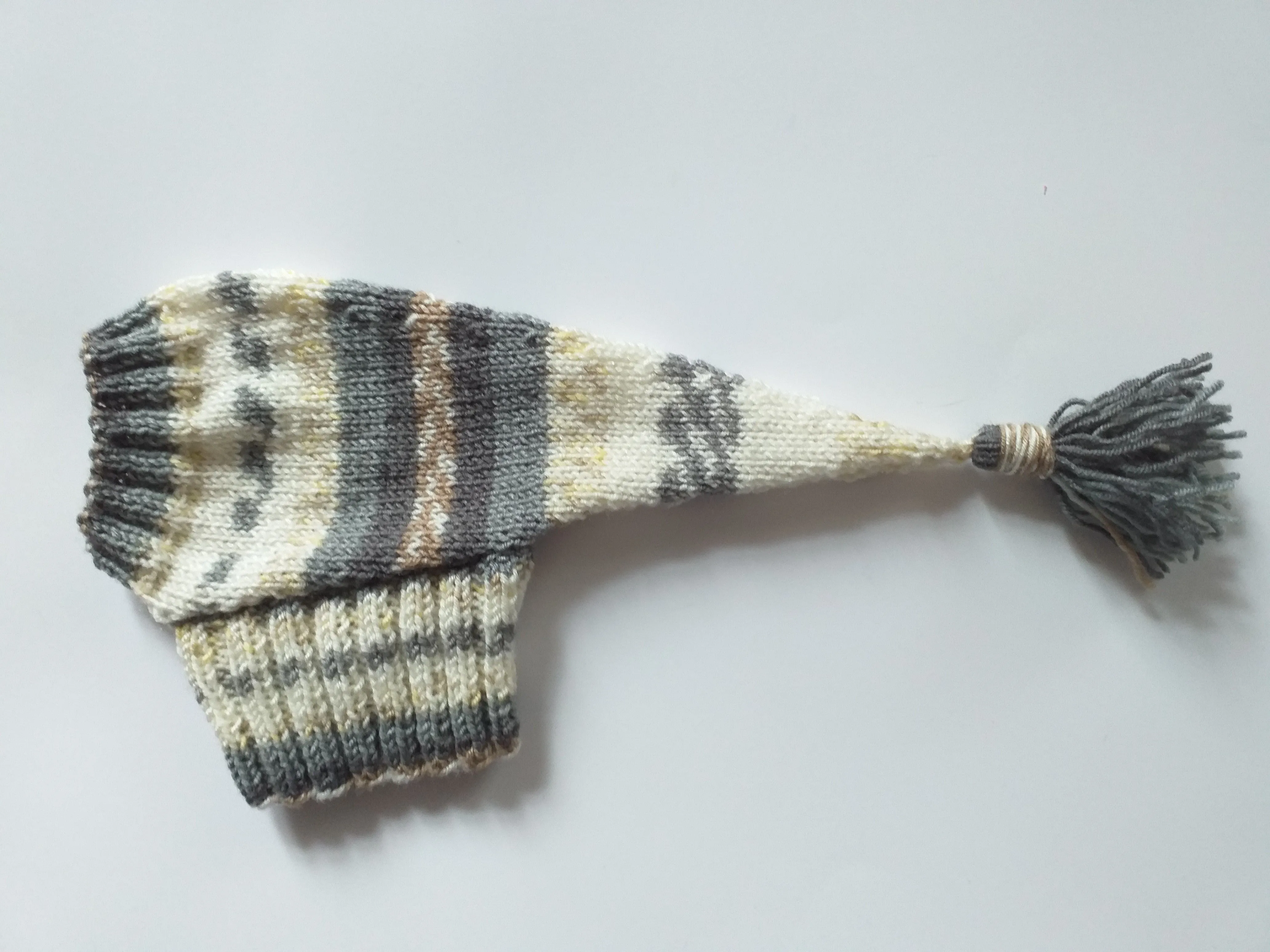 Knitted hat for dachshund or small dog, warm knitted hat for dog, Dog Christmas Hat, Santa Dog Hat, Elf Dog Outfit, doxie clothes hat