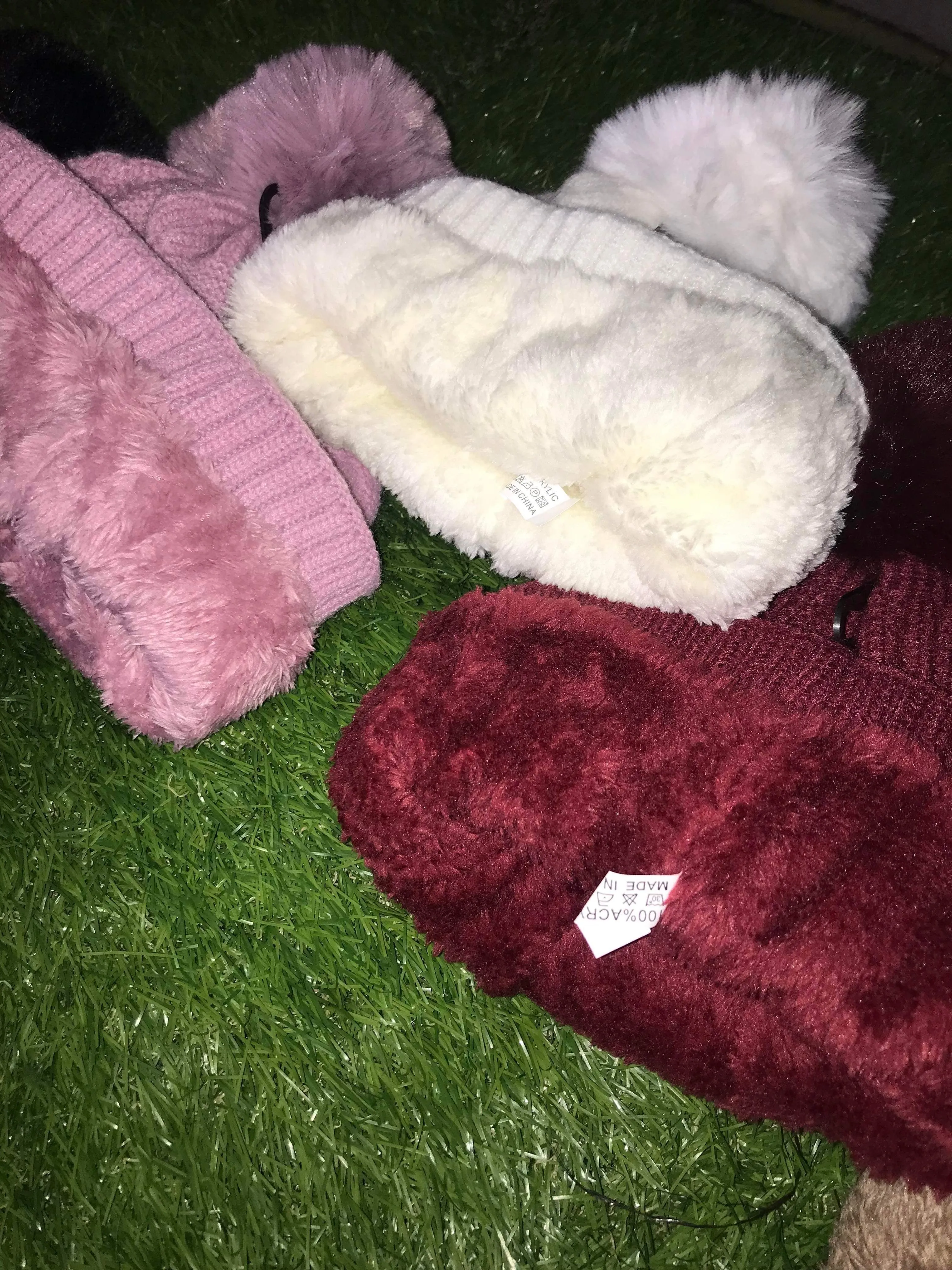 New royal stallion fleece lined Wooly hat with pompom FREE POSTAGE❤️