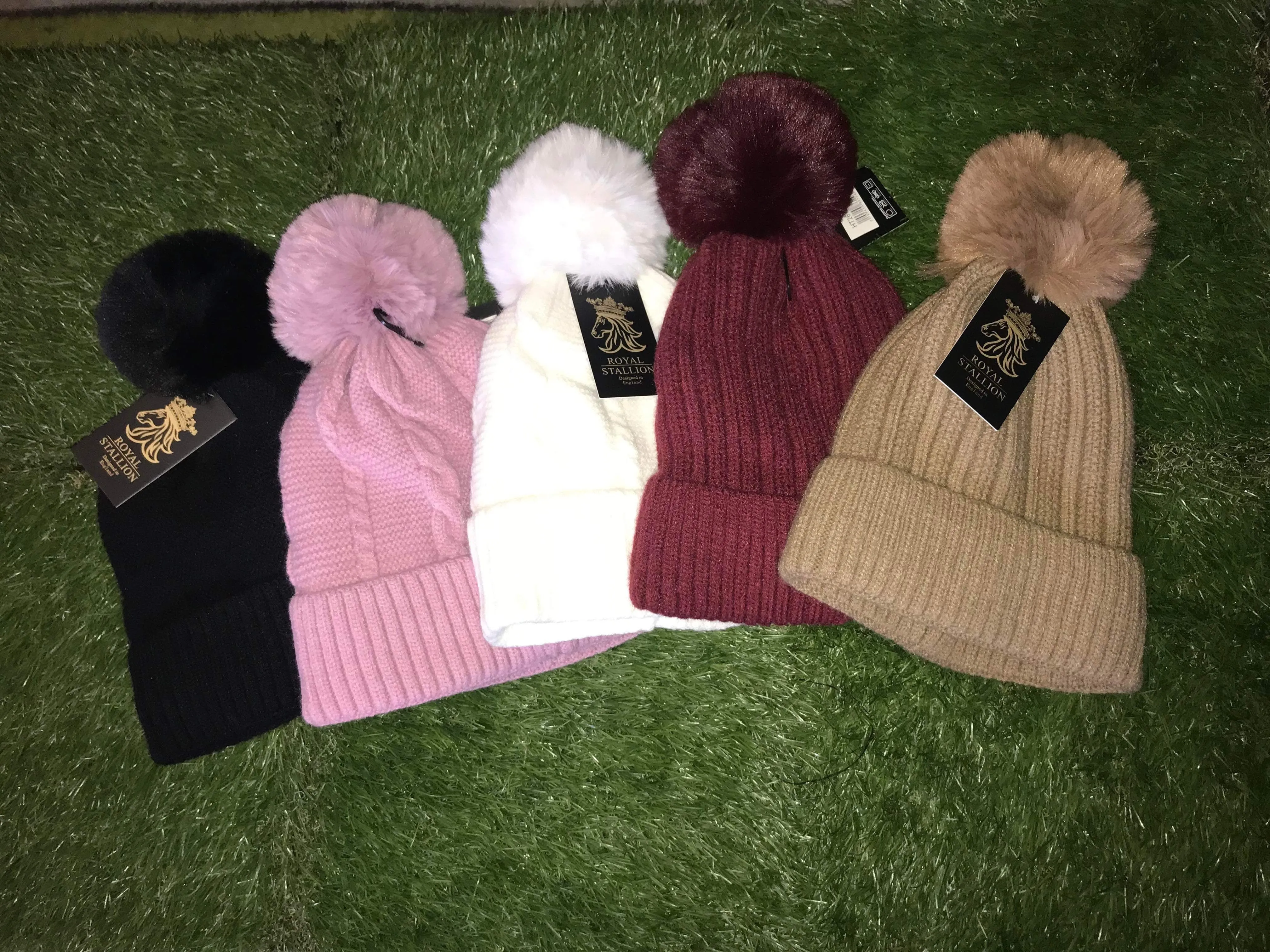 New royal stallion fleece lined Wooly hat with pompom FREE POSTAGE❤️